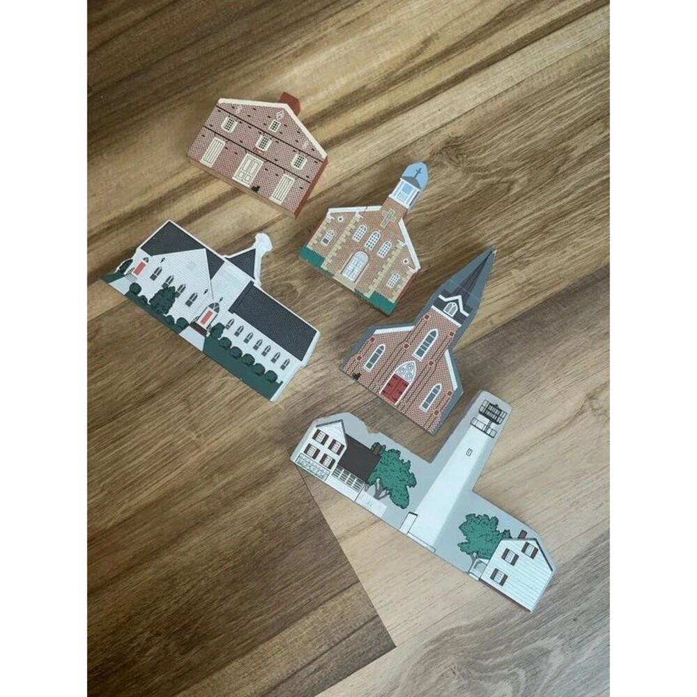 Vintage Cat's Meow and other block buildings lot of 5